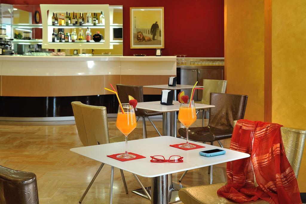 Hotel Piero Della Francesca Urbino Kültér fotó