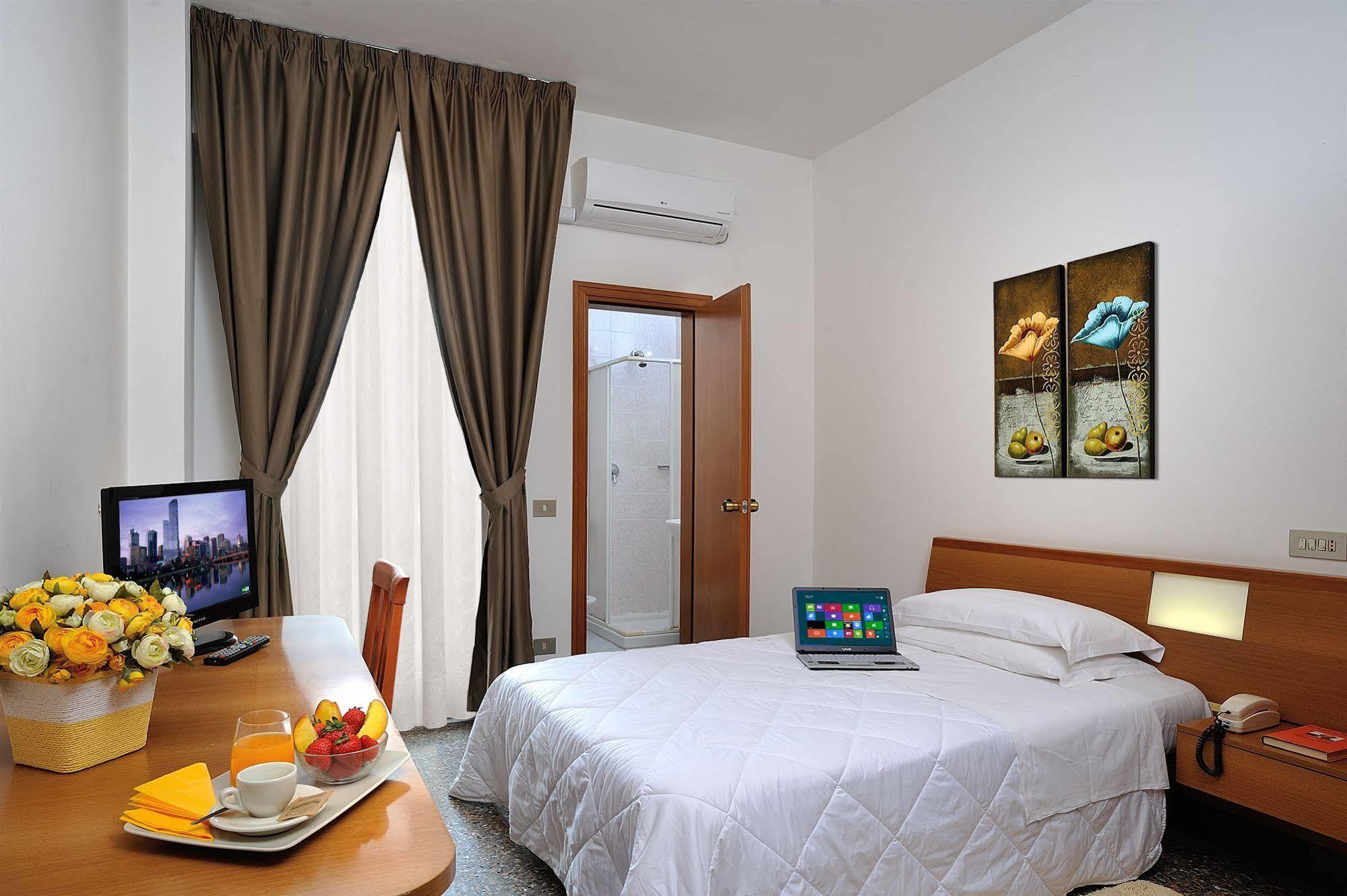 Hotel Piero Della Francesca Urbino Kültér fotó