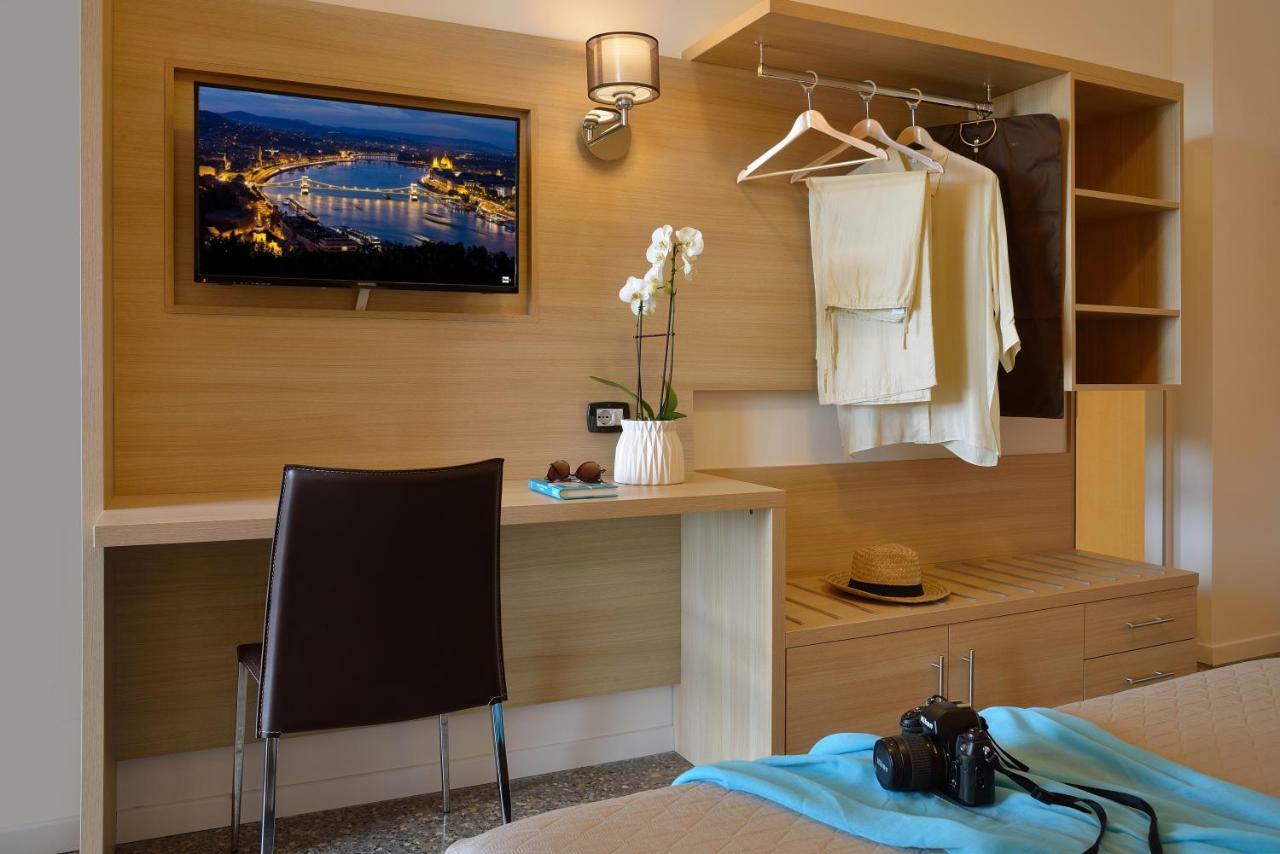 Hotel Piero Della Francesca Urbino Kültér fotó